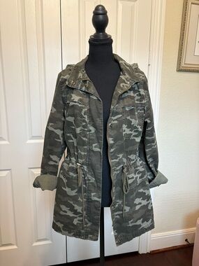 Universal Thread Olive Camo Utility Jacket